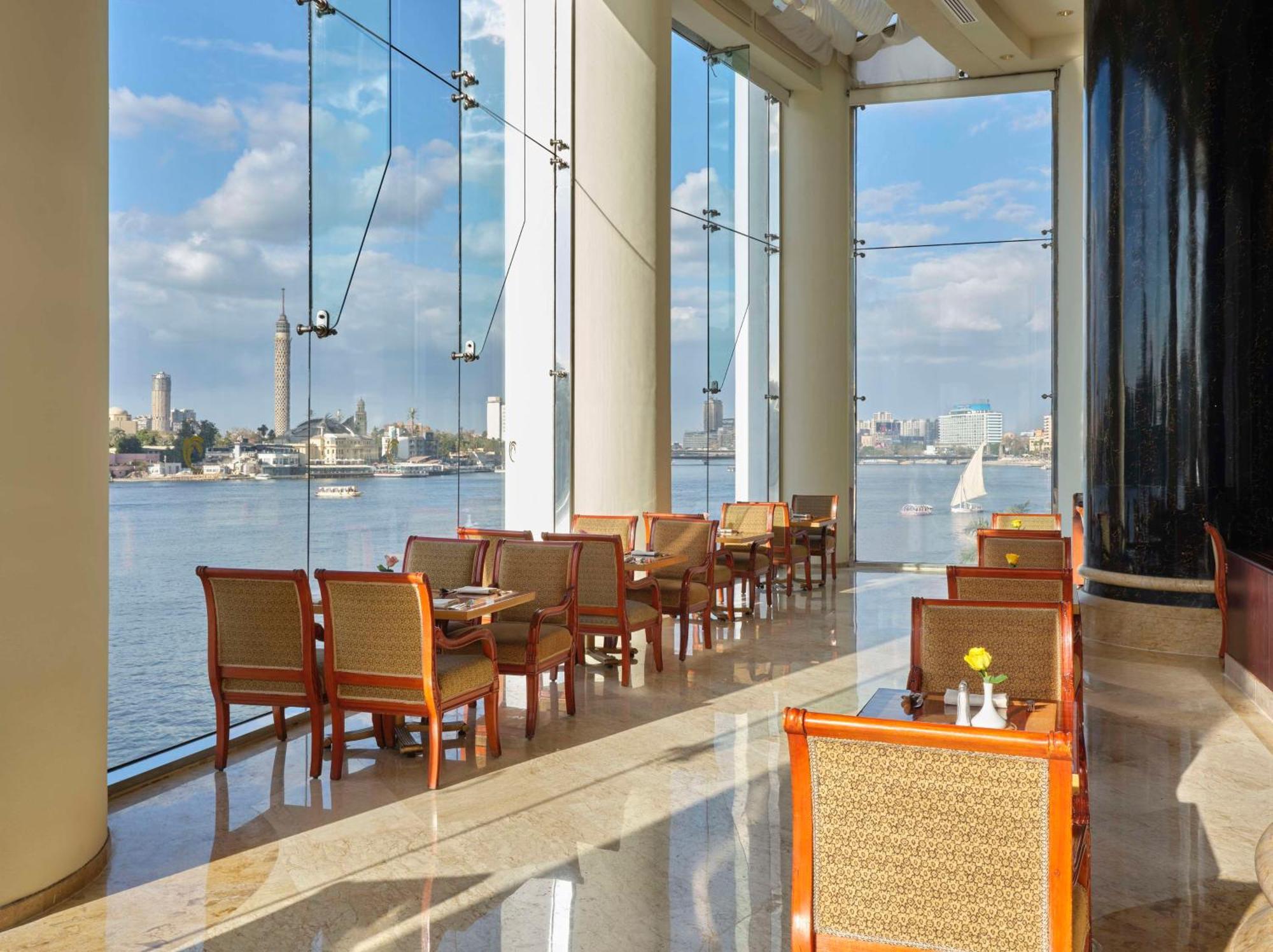 ホテル グランド ナイル タワー カイロ エクステリア 写真 The River Cafe