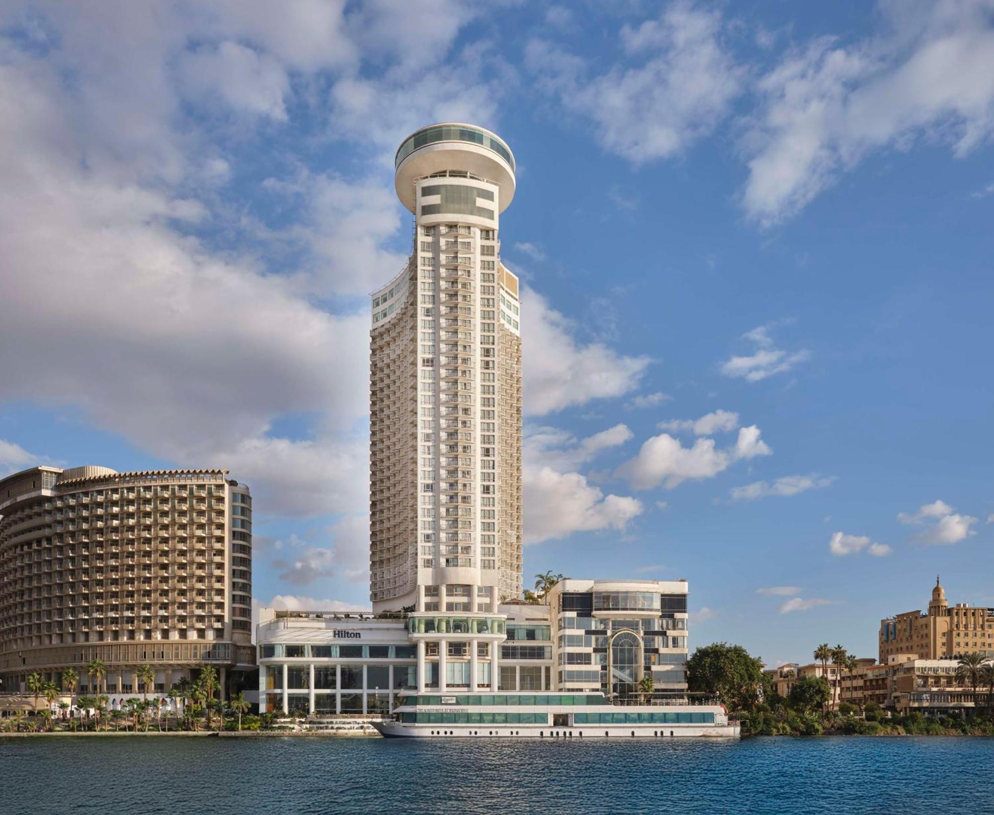 ホテル グランド ナイル タワー カイロ エクステリア 写真 The Nile Ritz-Carlton, Cairo